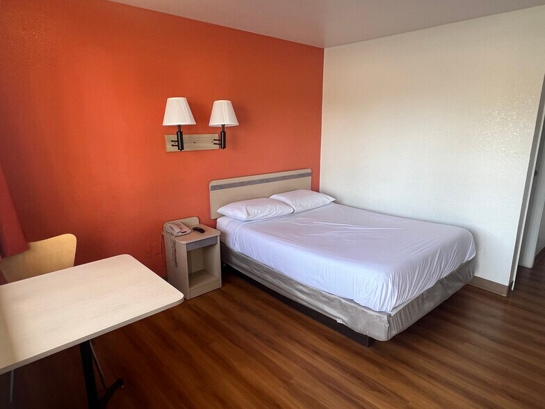 More Photos Of 1785 S Main St, Yreka Hospitality For Sale