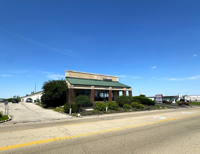 More Photos Of 8935-8947 Kingsridge Rd, Dayton Storefront Retail Office For Sale