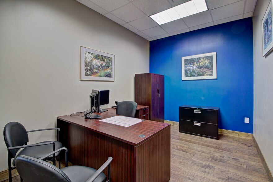 More Photos Of 923 N Loop 1604 E, San Antonio Unknown For Lease