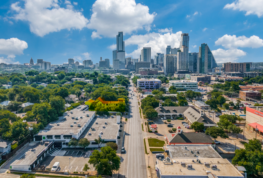 Primary Photo Of 600 Harthan St, Austin Storefront Retail Residential For Sale