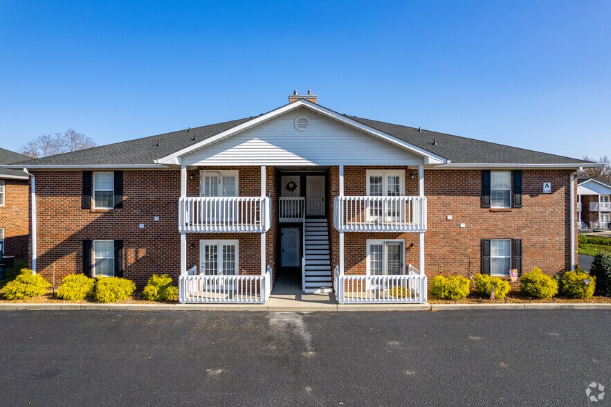 More Photos Of 1045 Fisk Rd, Cookeville Apartments For Sale