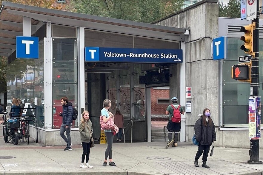 More Photos Of 1195 Pacific Blvd, Vancouver Apartments For Lease