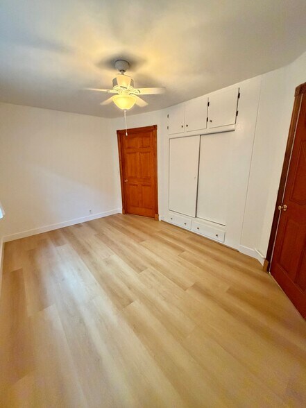 More Photos Of 653 Ramona Ave - Office/Live-Work, Laguna Beach Office For Lease