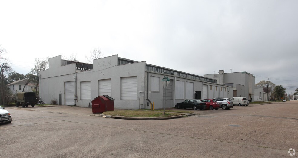 Primary Photo Of 205 Roberts St, Houston Flex For Lease