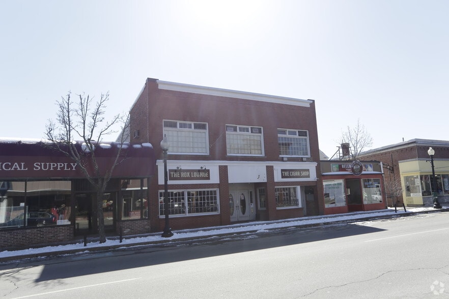 More Photos Of 38-44 N Main St, Rochester Storefront Retail Office For Lease