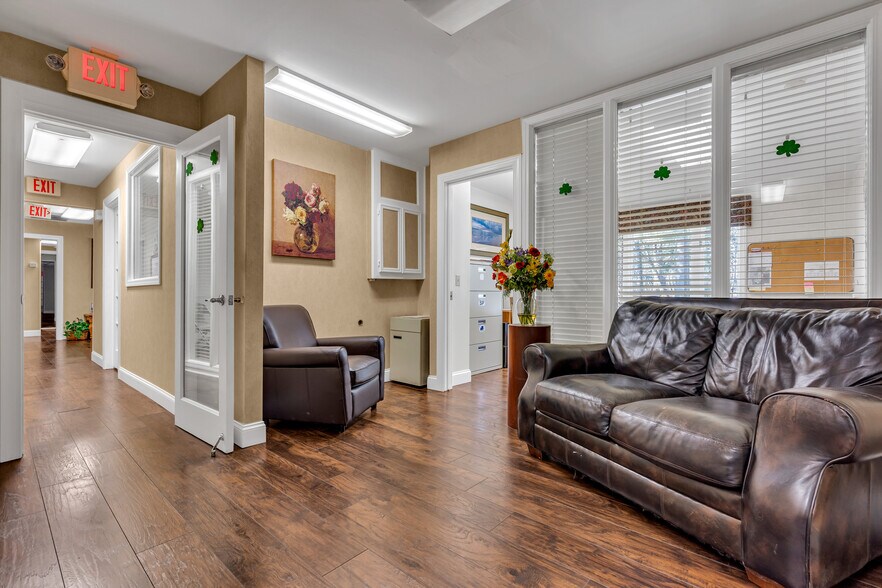 More Photos Of 55 Schoolhouse Rd, Whiting Warehouse For Sale