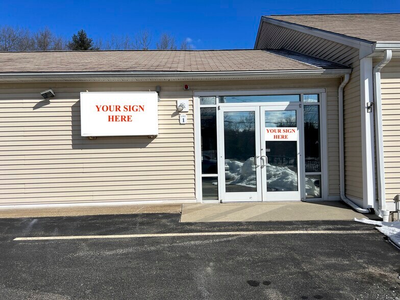 More Photos Of 45 Londonderry Tpke, Hooksett Office For Lease