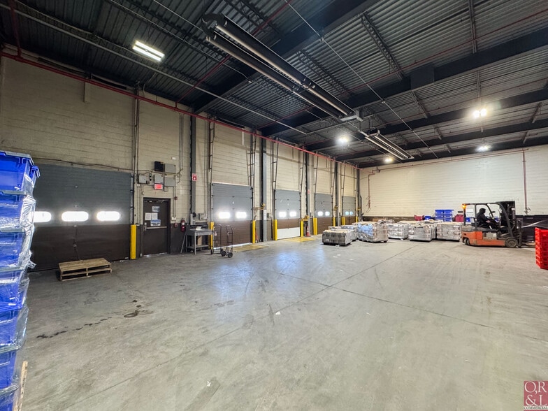 More Photos Of 45 Gracey Ave, Meriden Manufacturing For Lease