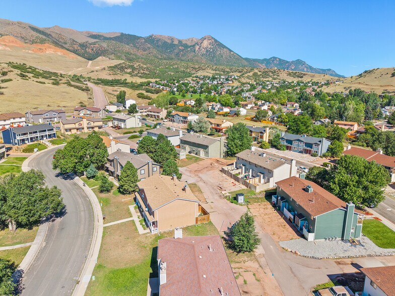 More Photos Of 2350 Split Rock Dr, Colorado Springs Apartments For Sale