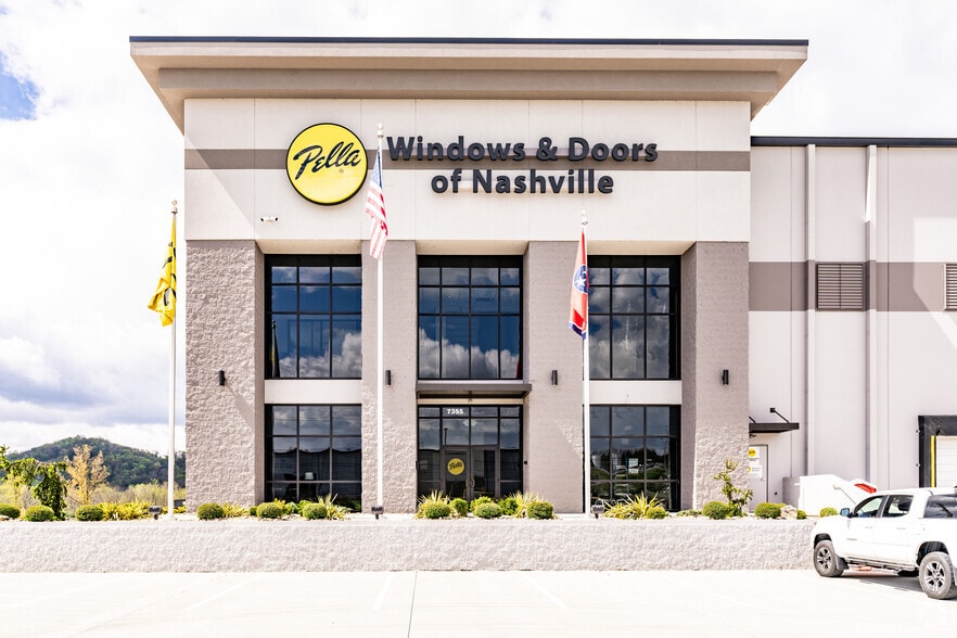 More Photos Of 7351-7361 Cockrill Bend Blvd, Nashville Distribution For Lease