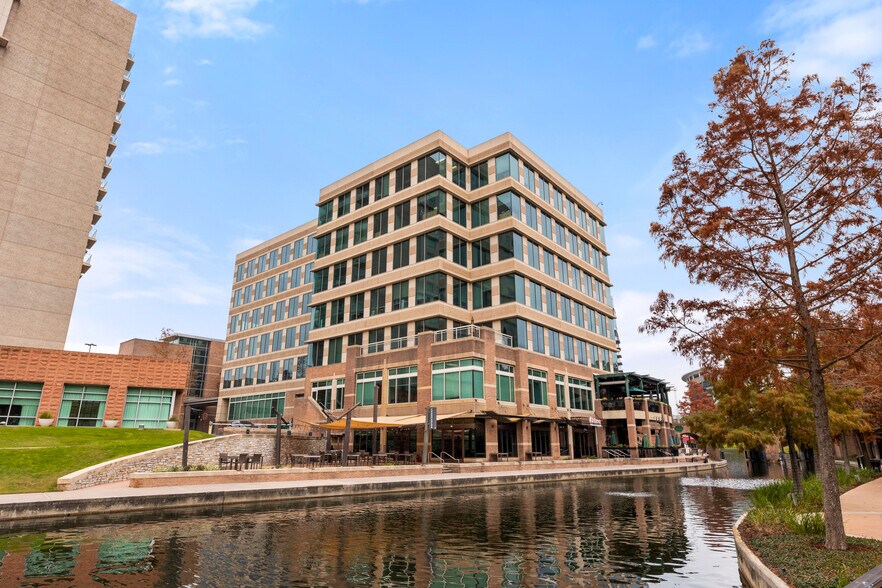 More Photos Of 21 Waterway Ave, The Woodlands Office For Lease