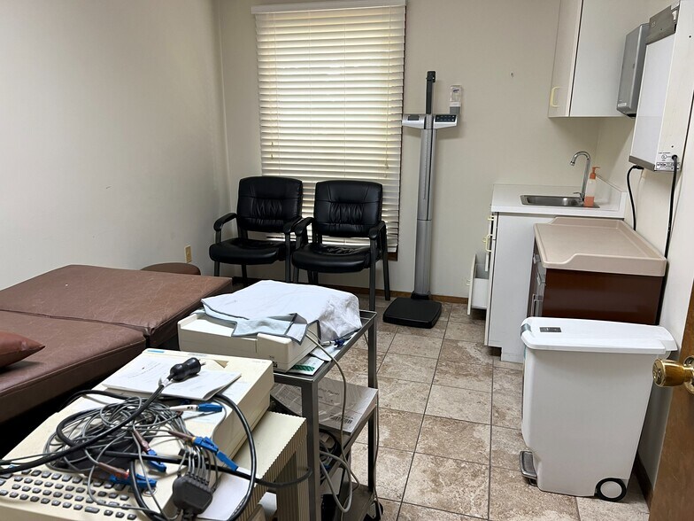 More Photos Of 1163 Highway 37, Toms River Medical For Sale