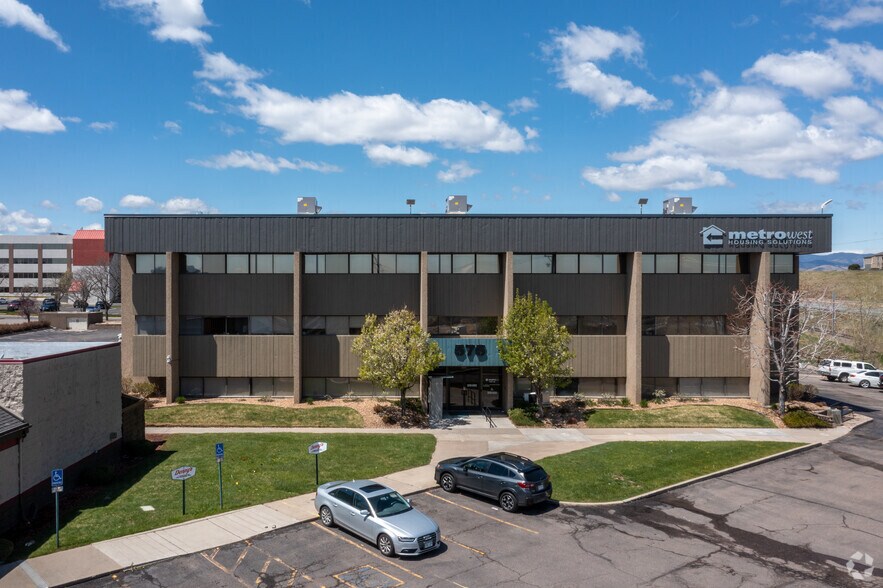 More Photos Of 575 Union Blvd, Lakewood Office For Lease