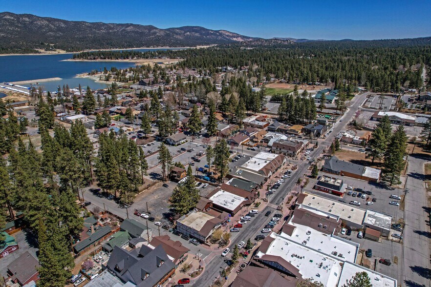 More Photos Of 40728 Village Dr, Big Bear Lake Storefront For Sale