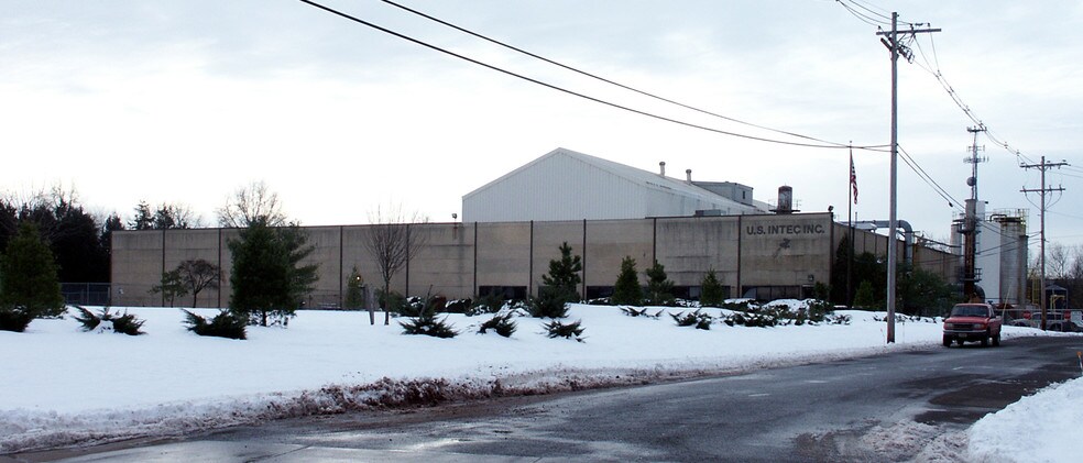 Primary Photo Of 106 Meister Ave, Branchburg Warehouse For Lease