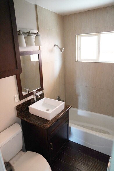 More Photos Of 520 Glover Ave, Chula Vista Apartments For Lease