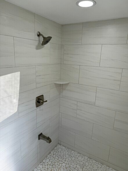 More Photos Of 5331 Gratiot Ave, Saint Clair Auto Dealership For Sale