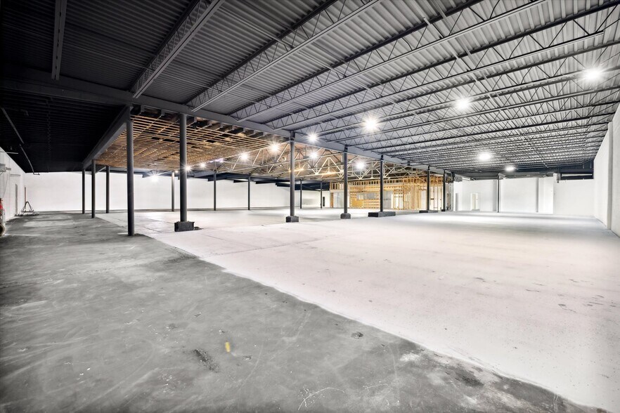 More Photos Of 969 Dixie Hwy, Rossford General Retail For Sale