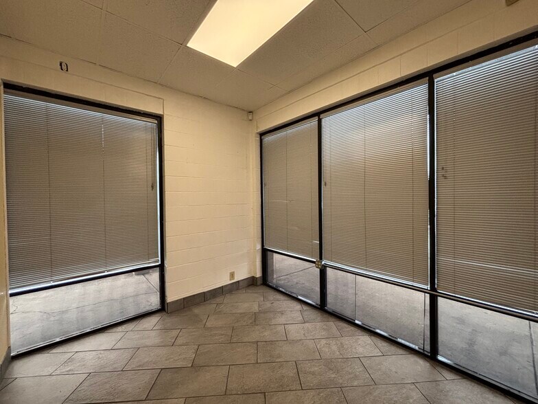 More Photos Of 3272 Sonoma Blvd, Vallejo Office For Lease