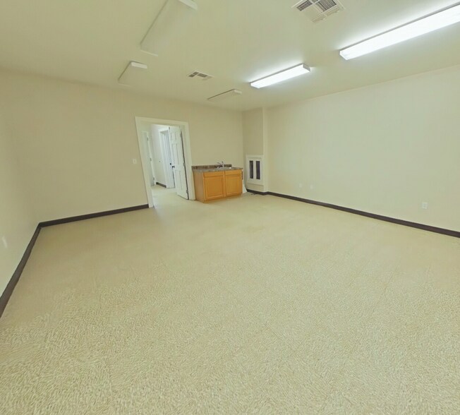 More Photos Of 6416 Wickum Rd, Williston Warehouse For Sale