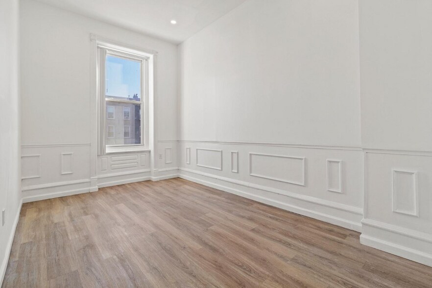 More Photos Of 1602 S Broad St, Philadelphia Office Residential For Sale