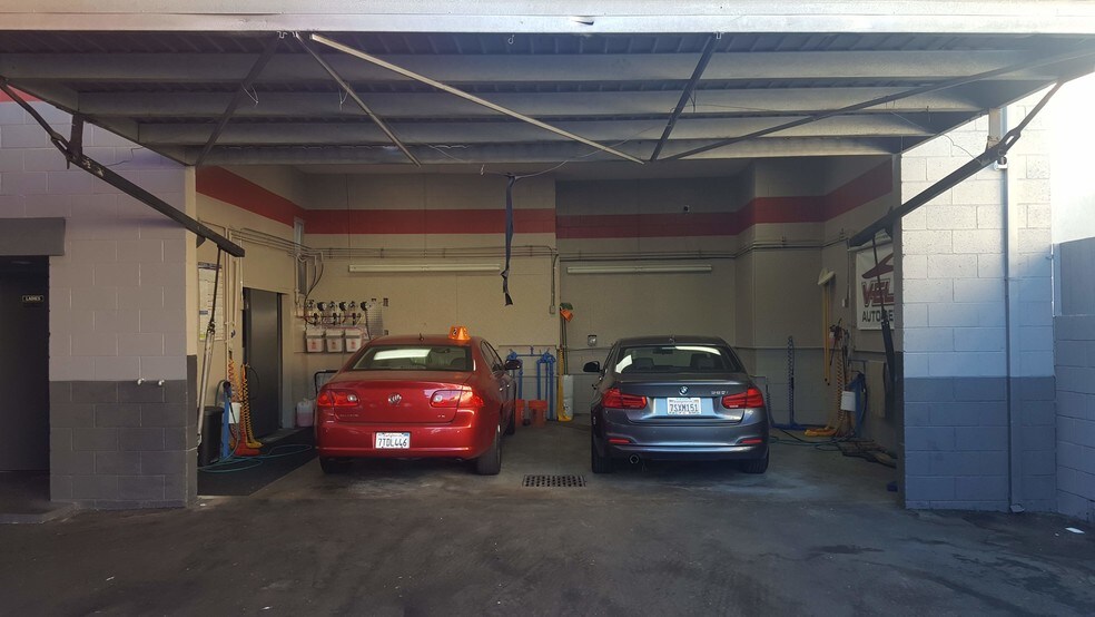 More Photos Of 312 E Maple St, Glendale Auto Repair For Sale