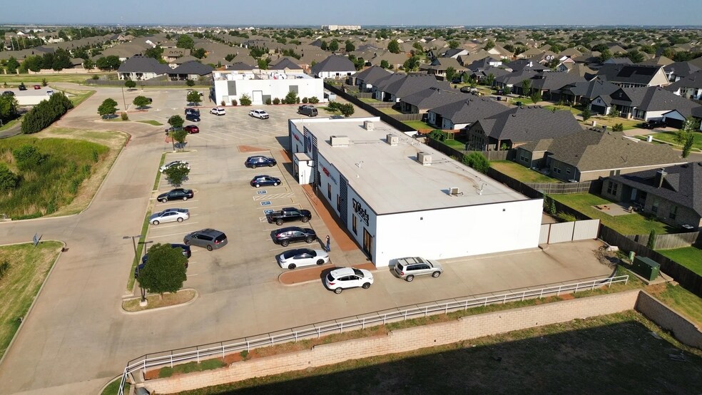 More Photos Of 2217 NW 178th St, Edmond General Retail For Sale