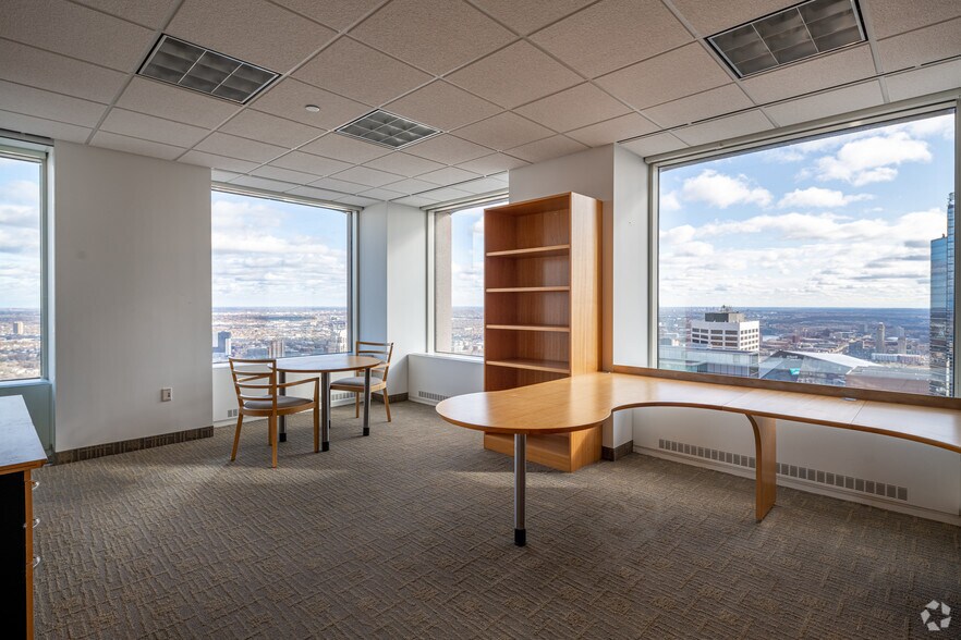 Photo of 46th Floor Ste 4600