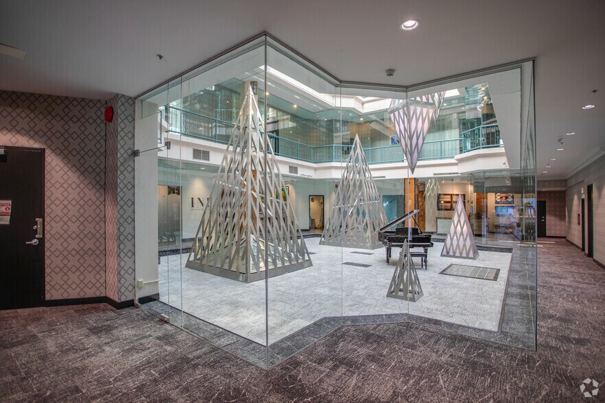 More Photos Of 1505 2nd Ave W, Vancouver Office For Lease