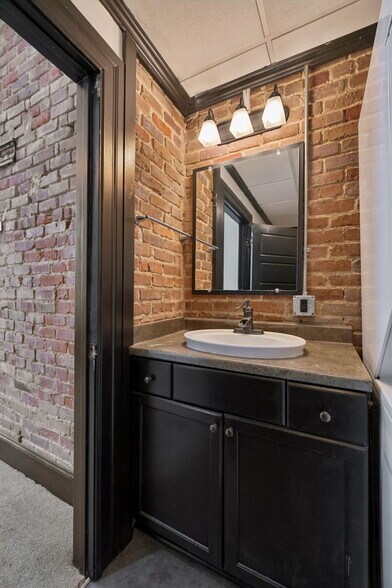 More Photos Of 217 E Deadrick St, Jackson Apartments For Sale