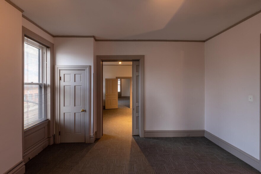 More Photos Of 5-9 S Newstead Ave, Saint Louis Storefront For Sale