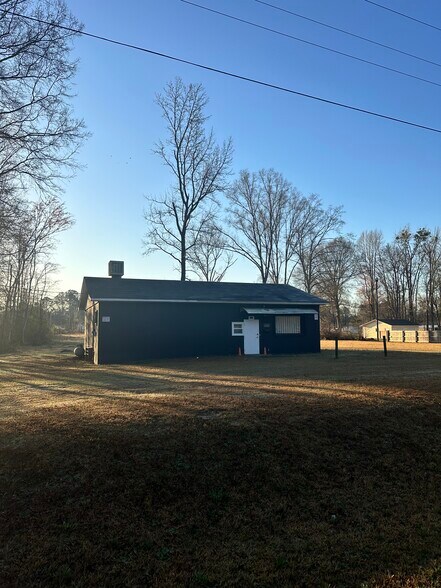 More Photos Of 1030 Dry Branch Rd, Hopkins General Retail For Sale