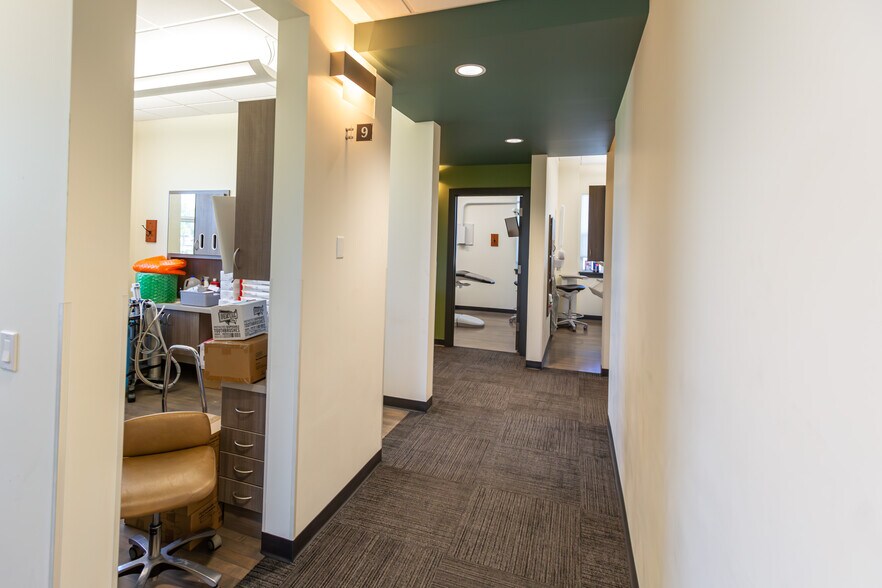 More Photos Of 200 W Railroad Ave, Plains Medical For Sale