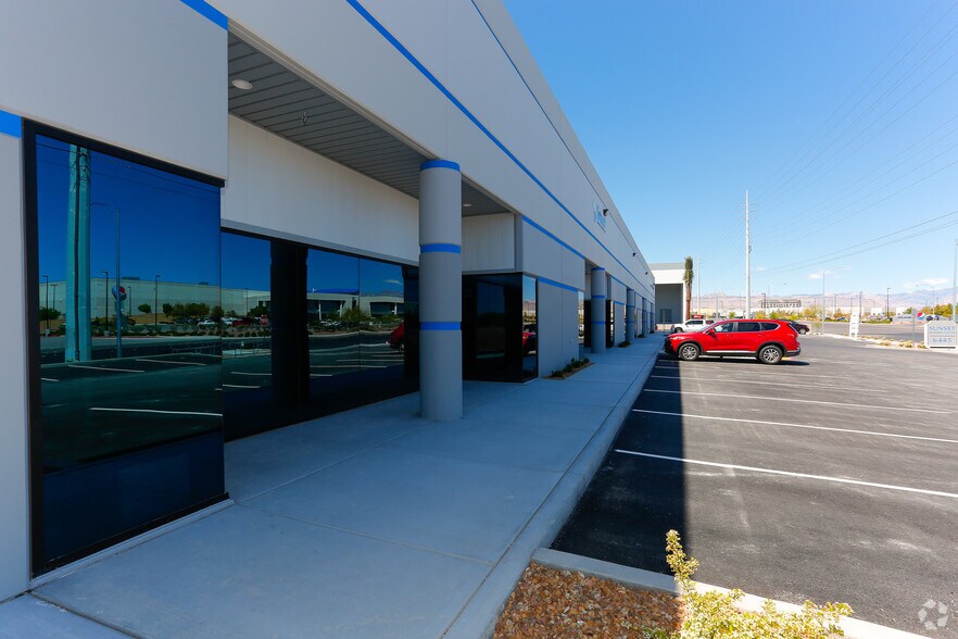 More Photos Of 6445 W Sunset Rd, Las Vegas Warehouse For Lease