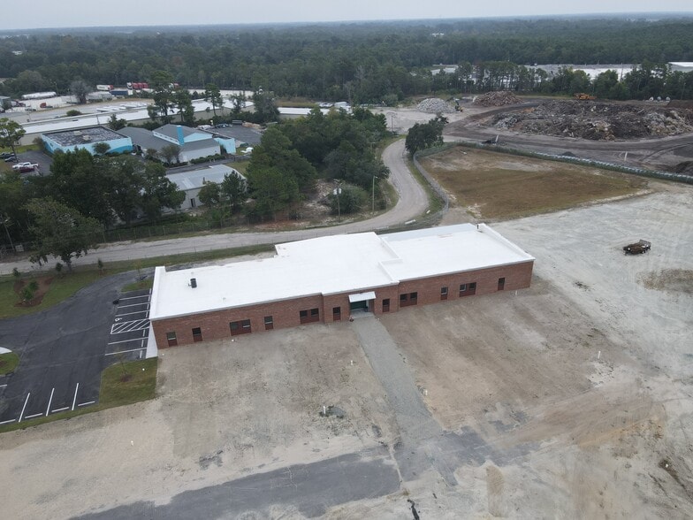 More Photos Of 250 Raleigh St, Wilmington Warehouse For Lease