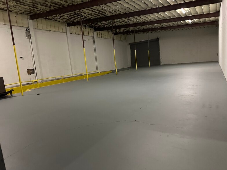 More Photos Of 1201 E 18th St, Owensboro Service For Lease