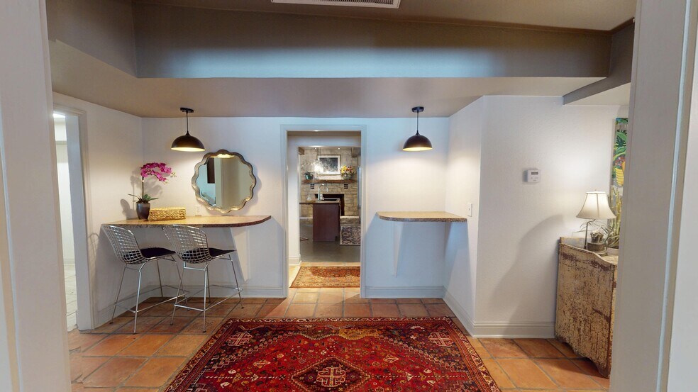 More Photos Of 1801 Uhland Rd, San Marcos Lodge Meeting Hall For Sale