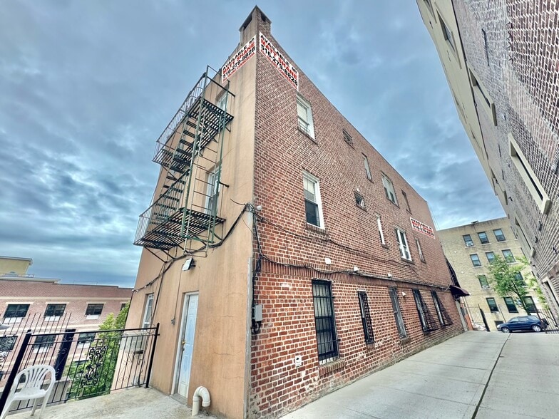 More Photos Of 365 E 197th St, Bronx Apartments For Sale