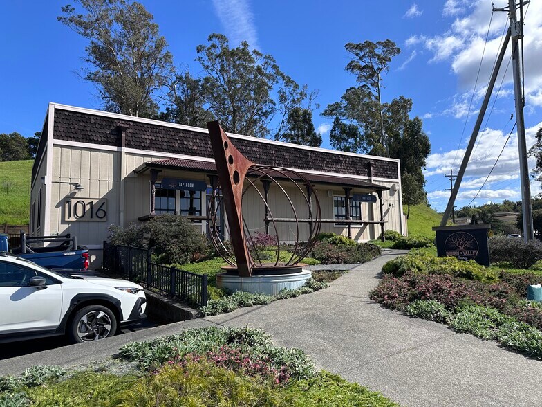 More Photos Of 1016 Railroad Ave, Novato Flex For Lease