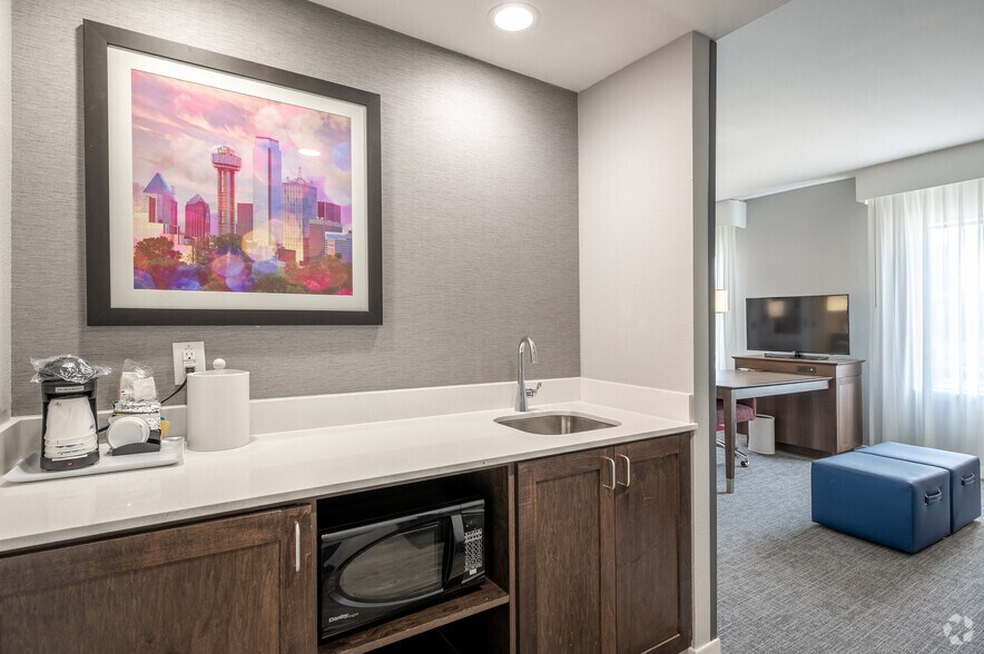 More Photos Of 2250 N Glenville Dr, Richardson Hotel For Sale