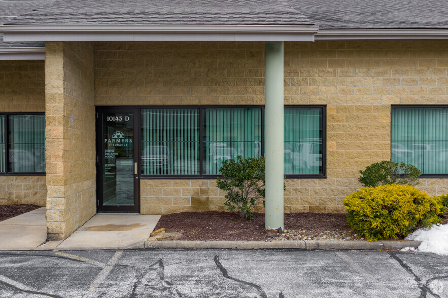 Primary Photo Of 10143 Royalton Rd, North Royalton Office For Lease