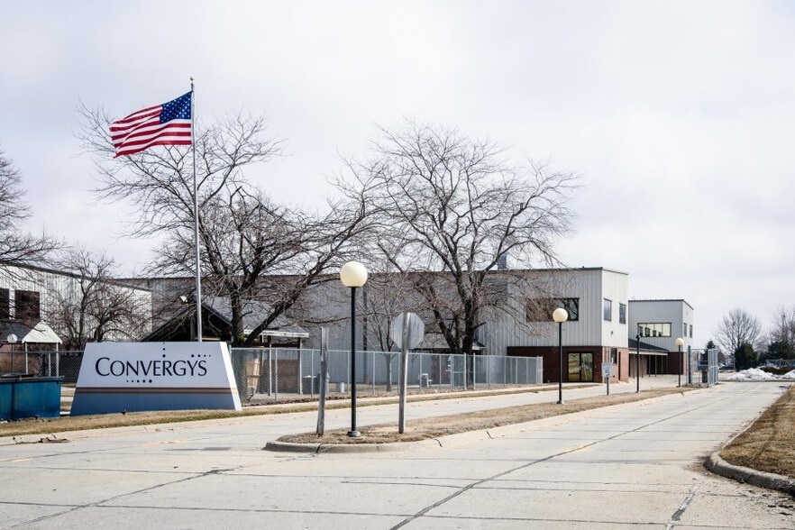 More Photos Of 102 Sergeant Square Dr, Sergeant Bluff Office For Sale