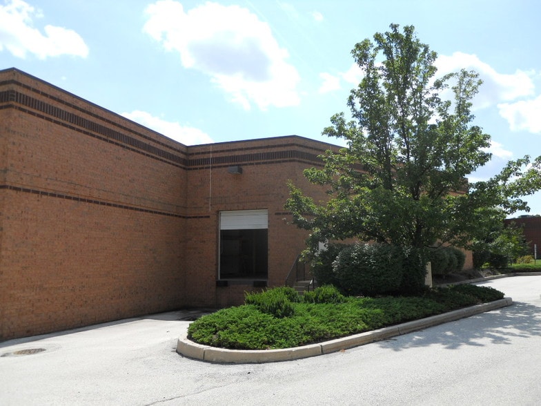 More Photos Of 41 General Warren Blvd, Malvern Flex For Lease