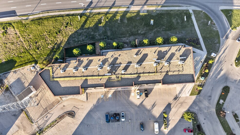More Photos Of 13756 50th St NW, Edmonton General Retail For Lease