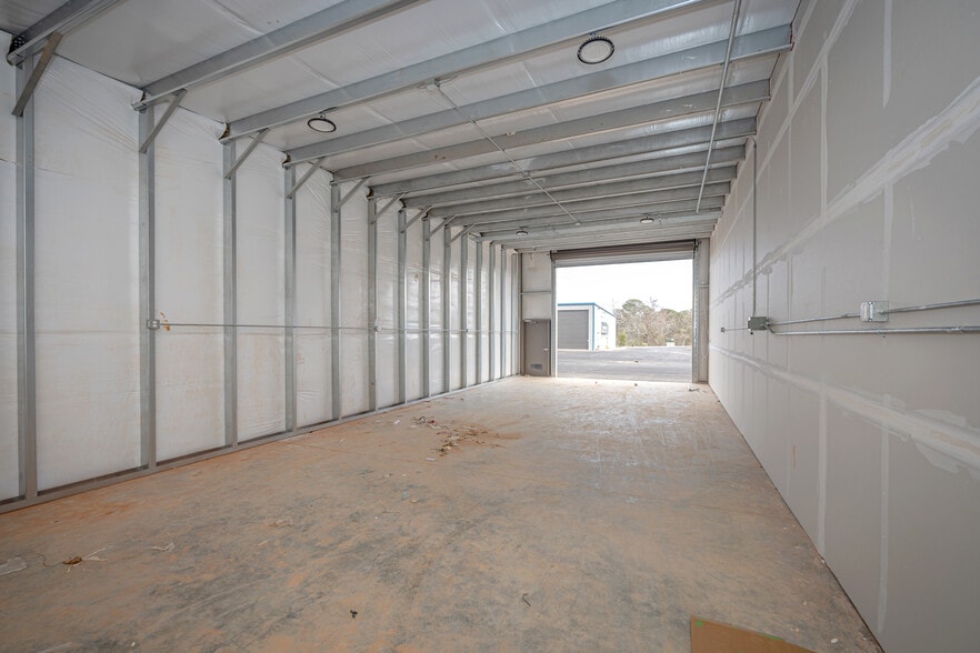 More Photos Of 458 Back Bay Blvd, Biloxi Self Storage For Sale