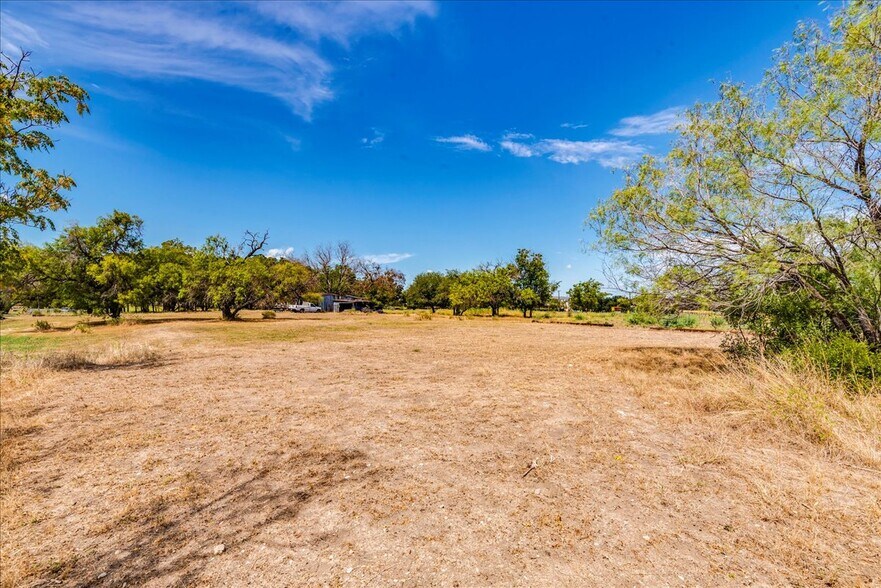 More Photos Of 1563 Gruene Rd, New Braunfels Land For Sale