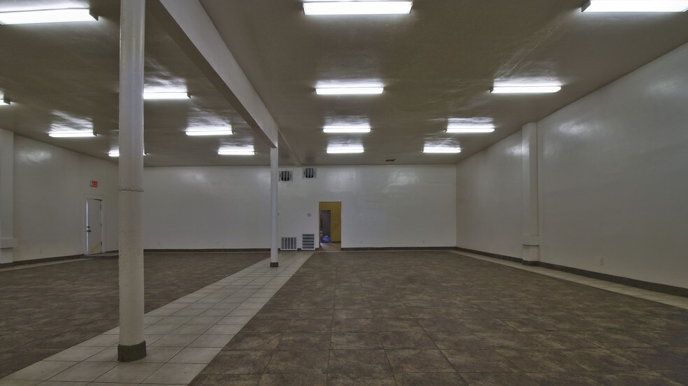 More Photos Of 530 Union Ave, Bakersfield Storefront Retail Office For Sale