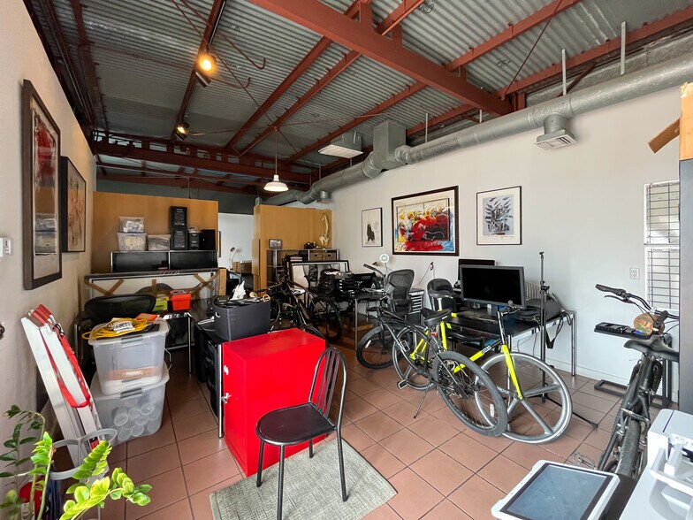 More Photos Of 891 Abbot Kinney Blvd, Venice Loft Creative Space For Sale
