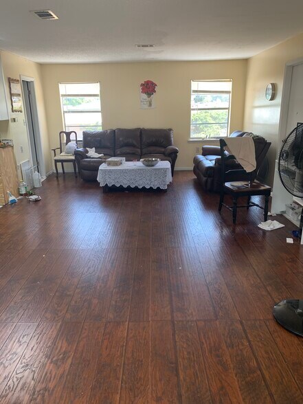 More Photos Of 3682 N College Ave, Jackson Hotel For Sale