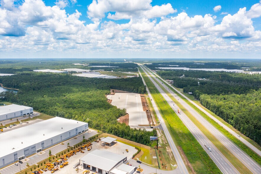 More Photos Of 1430 Business Park Rd, Summerville Warehouse For Lease